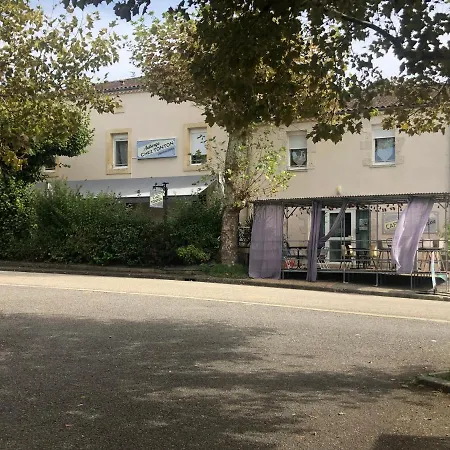 Chez Tonton Bed & Breakfast 3*