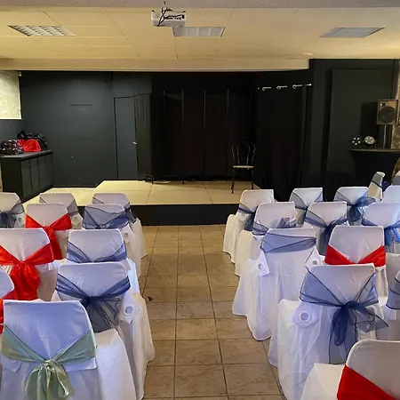 Chez Tonton Bed & Breakfast 3*